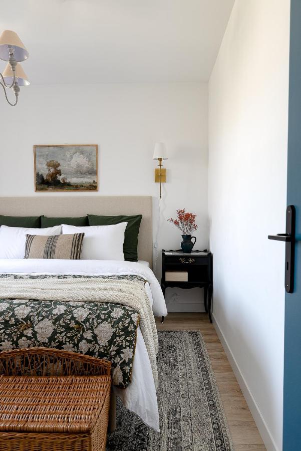2 Spacieux Lit King Verdun Parking Gratuit Apartamento